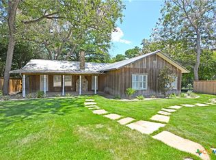 2221 Gruene Rd, New Braunfels, TX 78130