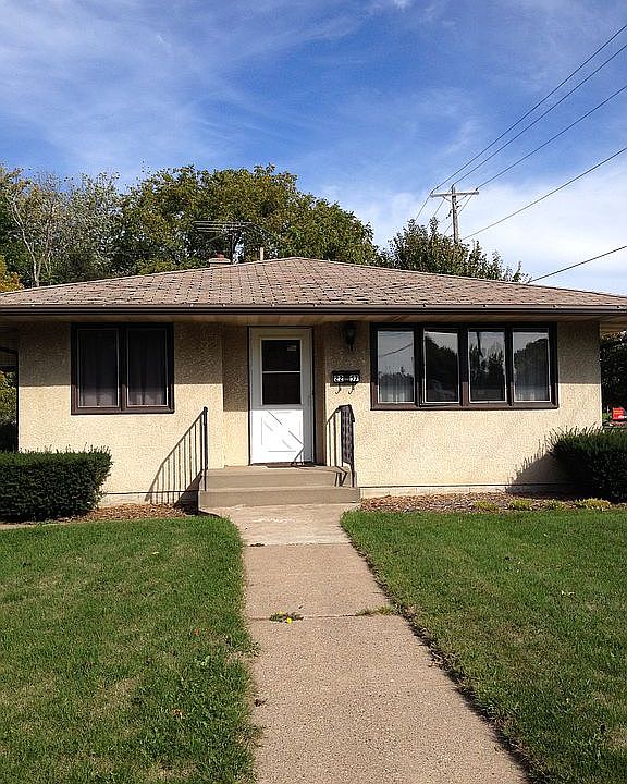 1st image of 2257 6th St E