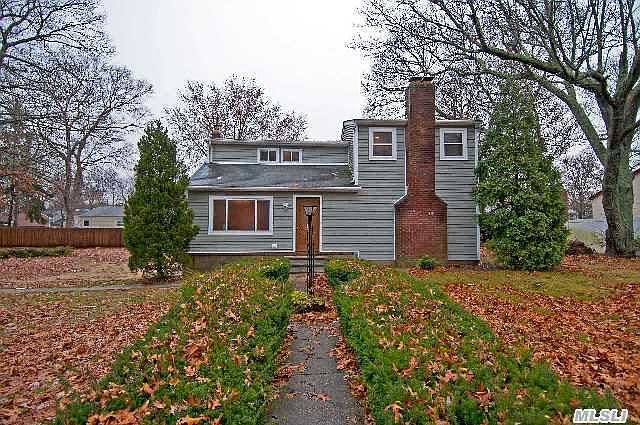 1st image of 47 Ronkonkoma Blvd