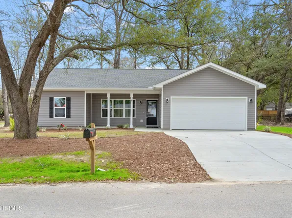 9 Mixon St, Yemassee, SC 29945