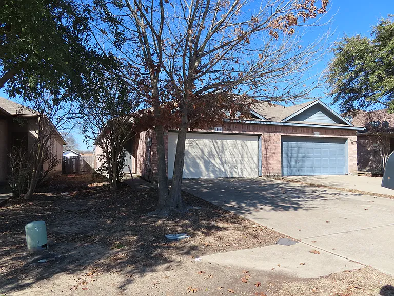 1149 Redman Ave — Photo 2