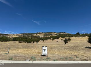 4919 Summerview Dr, Medford, OR 97504