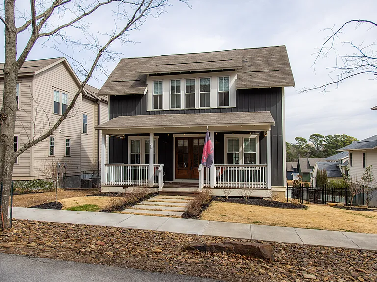 328 N Cross Ave — Photo 58