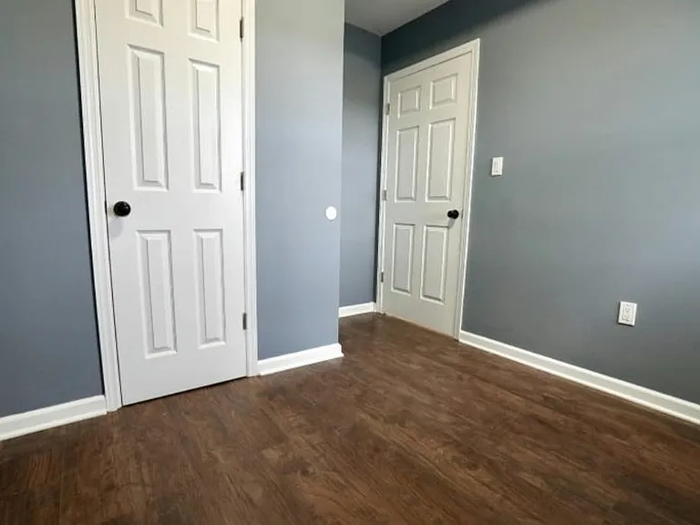 390 Lincoln Ave #2 — Photo 5