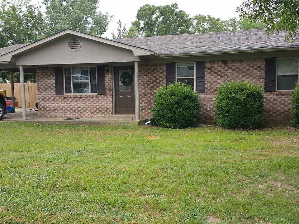 1st image of 2704 Ozark St