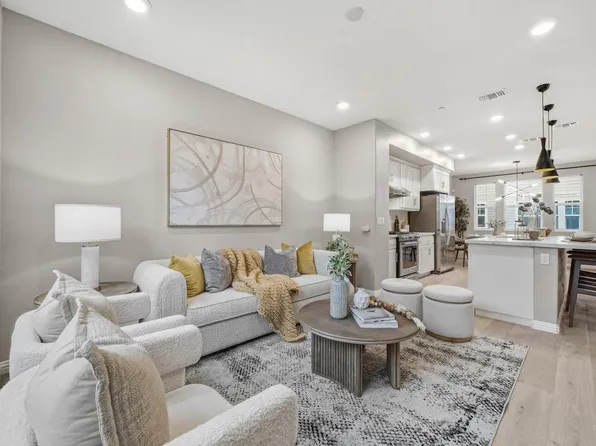 346 Circuit Way, Mountain View, CA 94043