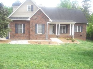 1306 Moonshadow Ln, Shelby, NC 28150