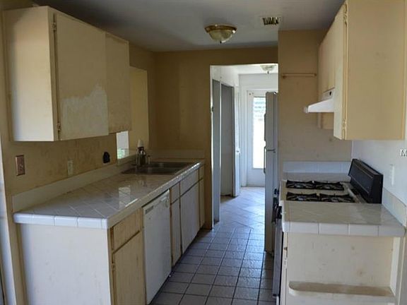 4th image of 1309 Melonwood Ave
