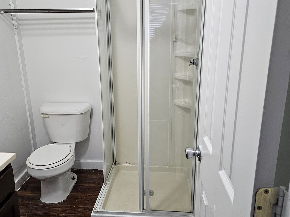 1st image of 506 S Graham Ave #414