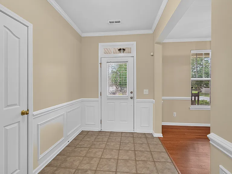 17222 Westmill Ln — Photo 37