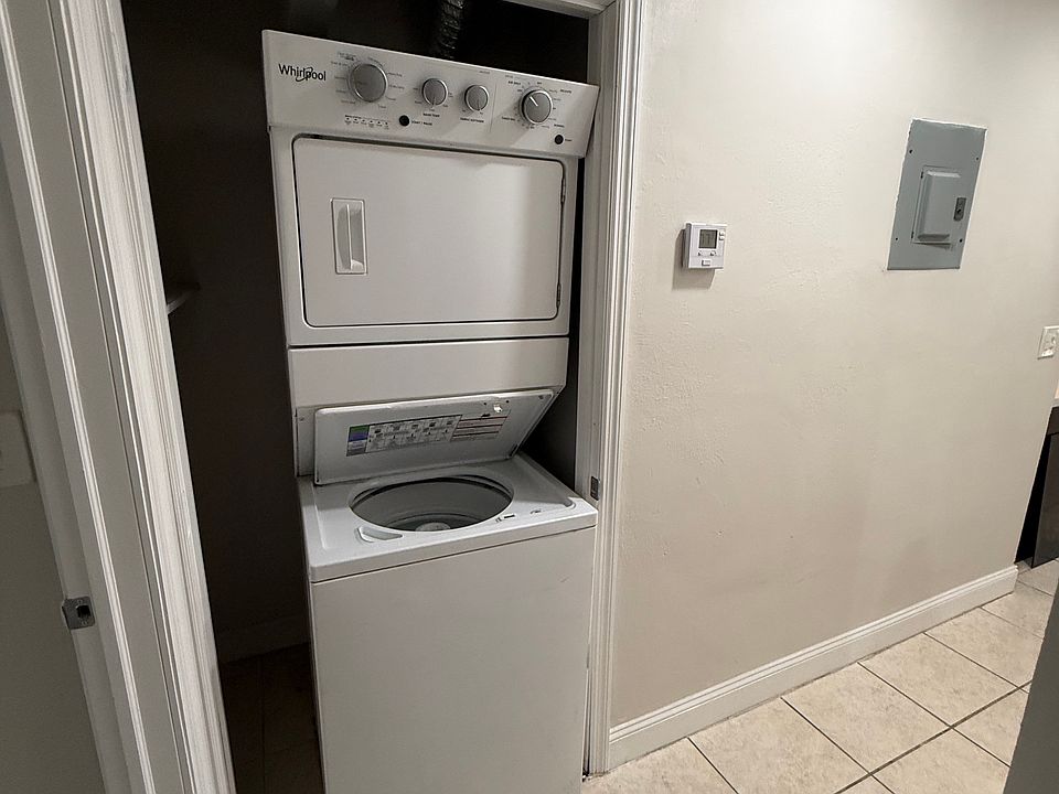 2nd image of 735 NE 13th Ct APT 2