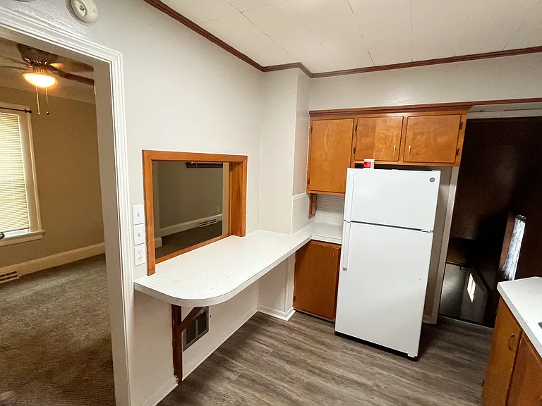 576 Bronx Dr — Photo 10