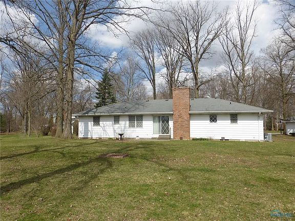 3rd image of 101 Glen Arbor Dr