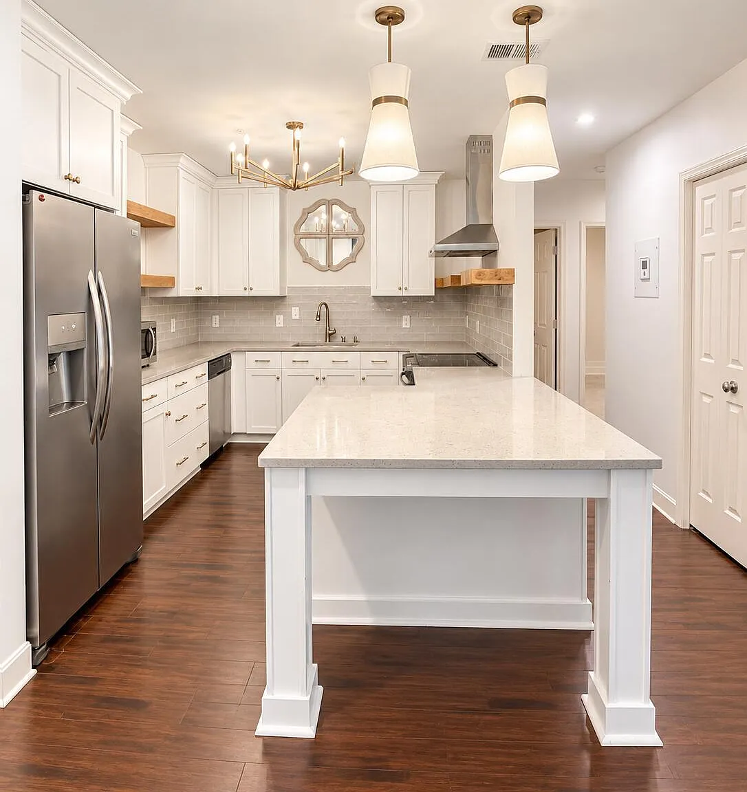2 bed, 2.0 bath, 1213 sqft, $2,000 — Photo 2