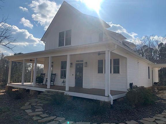 2nd image of 1164 Parker Rd