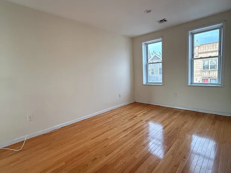 459 Broadway #2 — Photo 6
