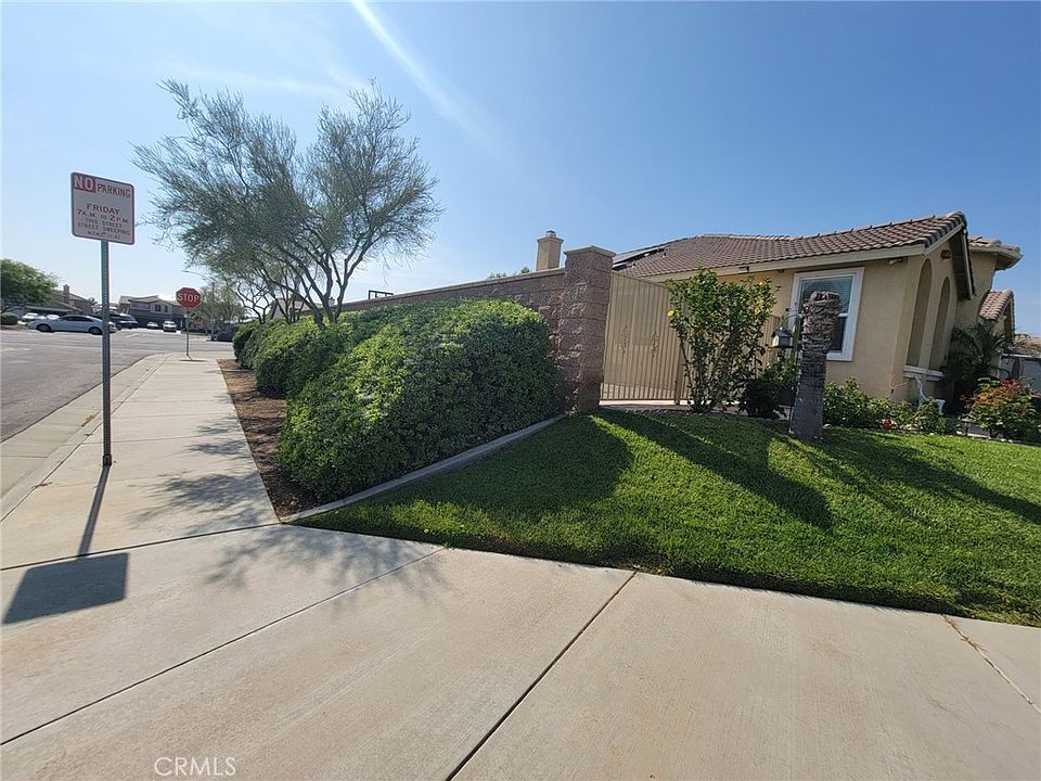 1st image of 13889 Andromeda Ave