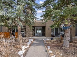 220 Village Ter SW #2, Calgary, AB T3H2L4