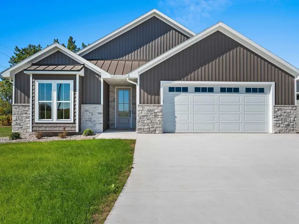 380 Eaglewood Trl, Green Bay, WI 54311