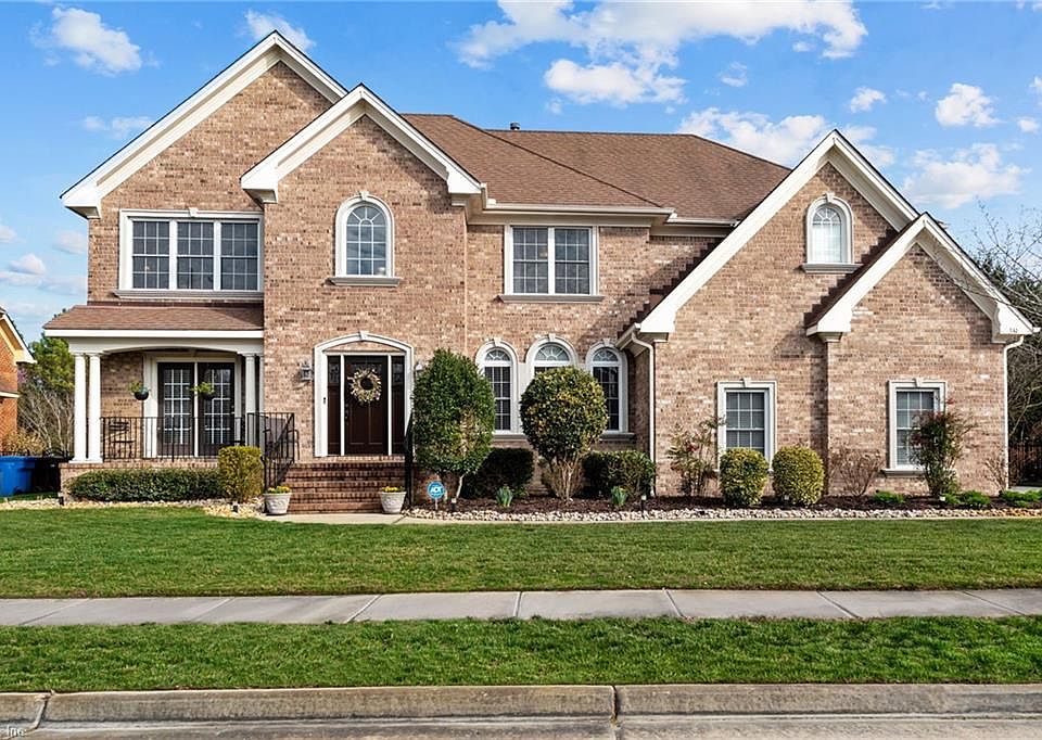 1st image of 341 Greens Edge Dr