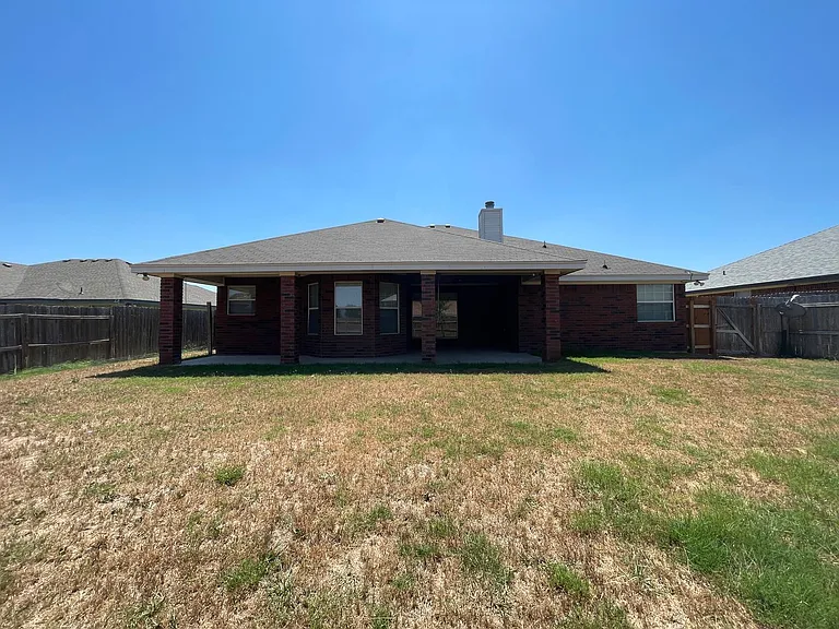 4205 Capri Dr — Photo 19