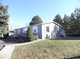 260 NW Golden Hills Dr SPC 32, Pullman, WA 99163