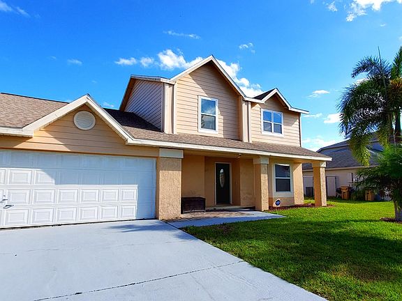 2nd image of 223 Satinwood Cir
