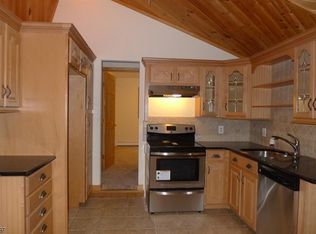 30 Hill Rd, Montague, NJ 07827