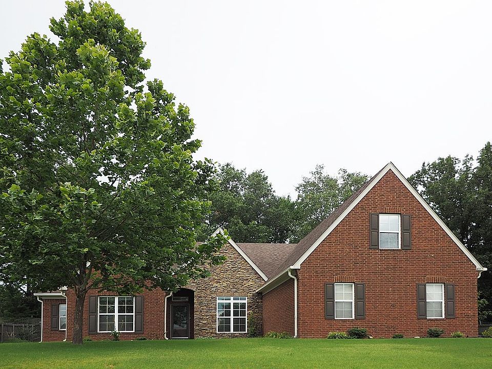 1st image of 400 Eagle Valley Dr