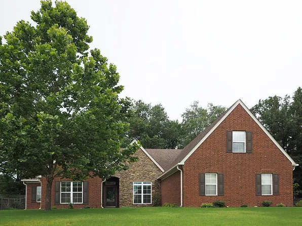 400 Eagle Valley Dr, Oakland, TN 38060