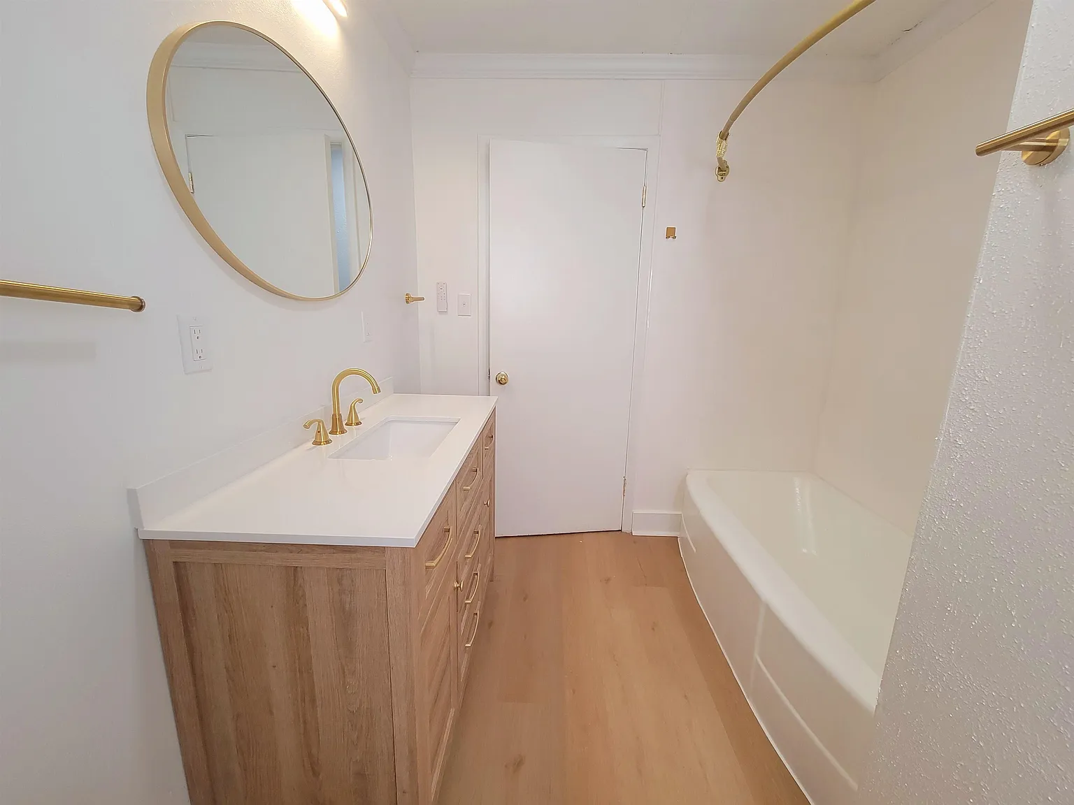 3 bed, 1720 sqft, $1,800 — Photo 4