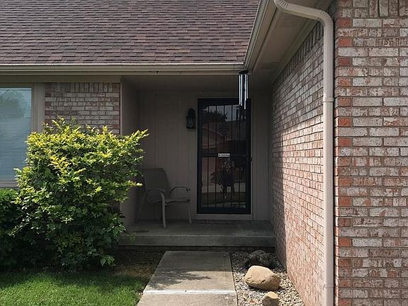 2nd image of 1003 Pamela Dr