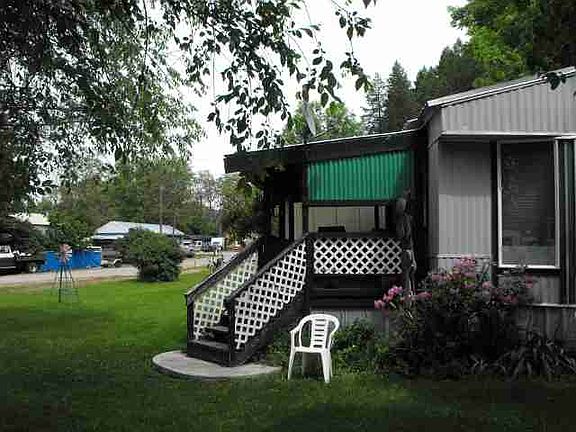 2nd image of 3801 Deer Ln