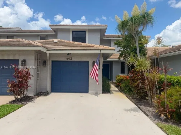643 Deer Creek North Shore Dr, Deerfield Beach, FL 33442