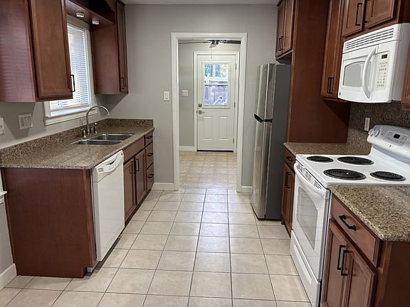 4th image of 5644 Elvas Ave