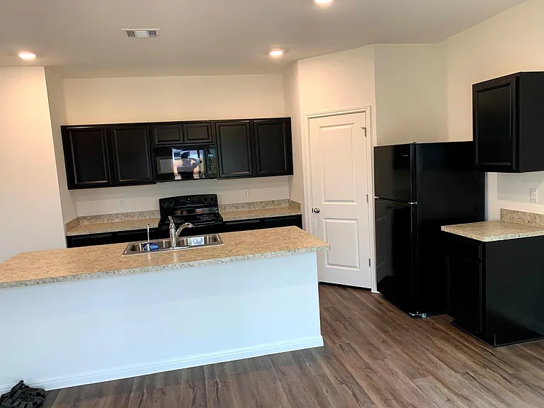 178 Shiro Dr — Photo 5