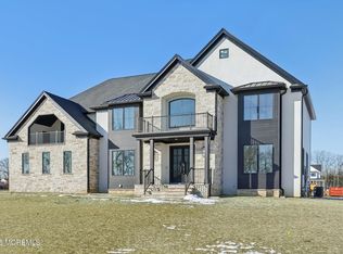 4 Fortune Ct, Freehold, NJ 07728