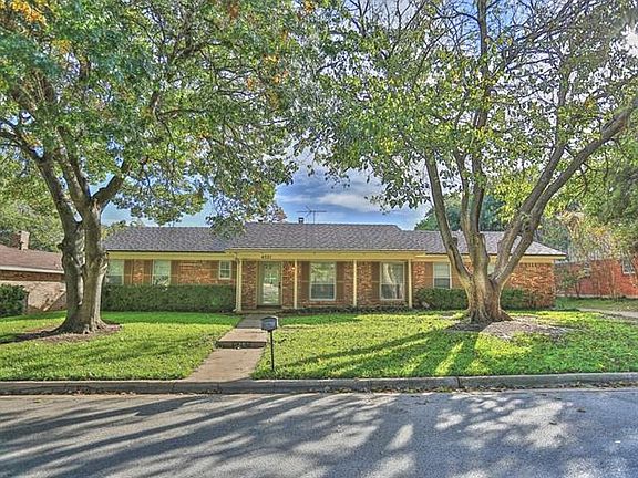 2nd image of 4301 Barcelona Dr
