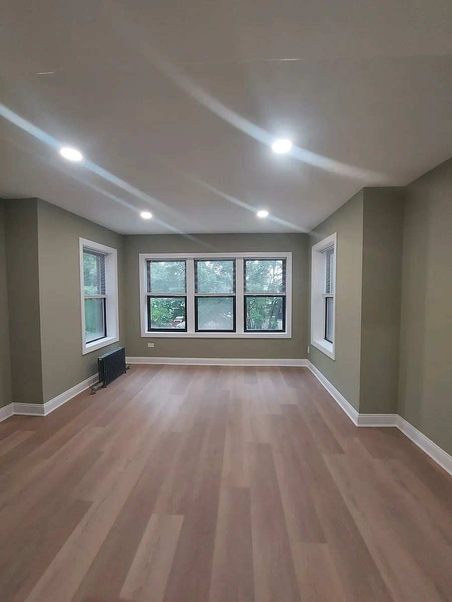 Building Photo - 3828 N Francisco Ave #2