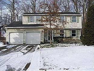1st image of 200 Oakhurst Dr
