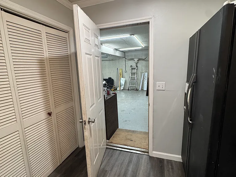 102 Weatherbark Cir — Photo 7