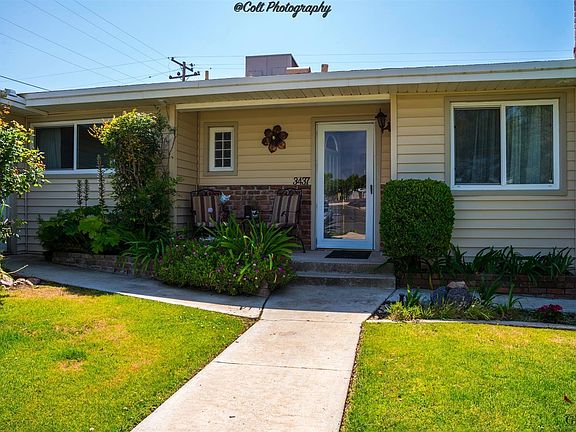 3rd image of 3437 Redlands Dr
