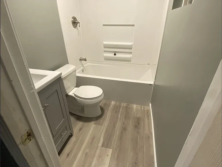567 Florence St — Photo 14