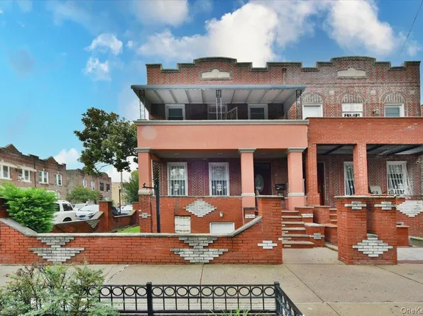 121 Riverdale Avenue, Brooklyn, NY 11212