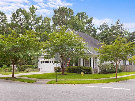 3rd image of 3001 Grand Bay Ln