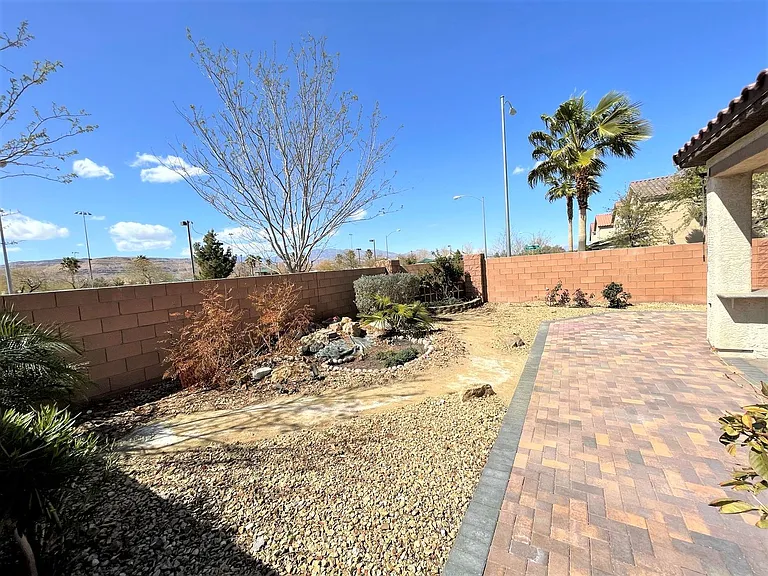 7063 Claythorn Rd — Photo 32