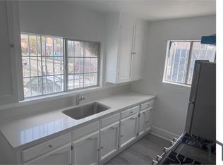 815 W 62nd Pl, Los Angeles, CA 90044