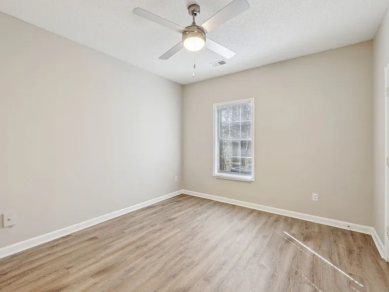 4305 Paxton Ln SW — Photo 37