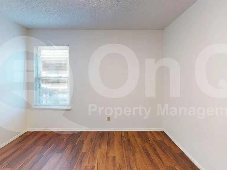 410 Bryan St #10 — Photo 12