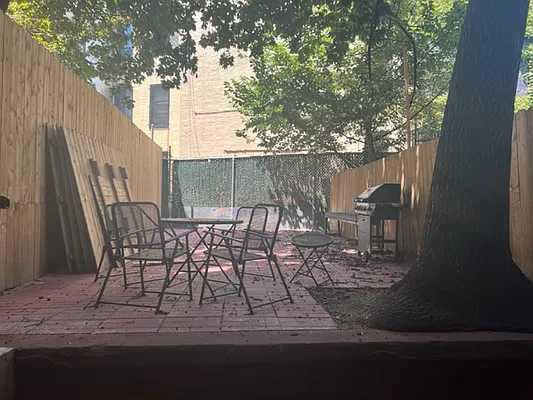 Rented by Heights Realty Advisors | media 9